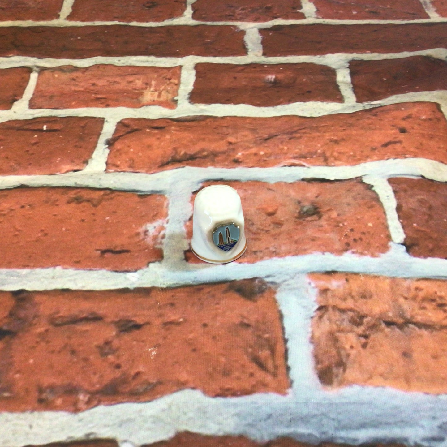 Thimble Porcelian with Shield