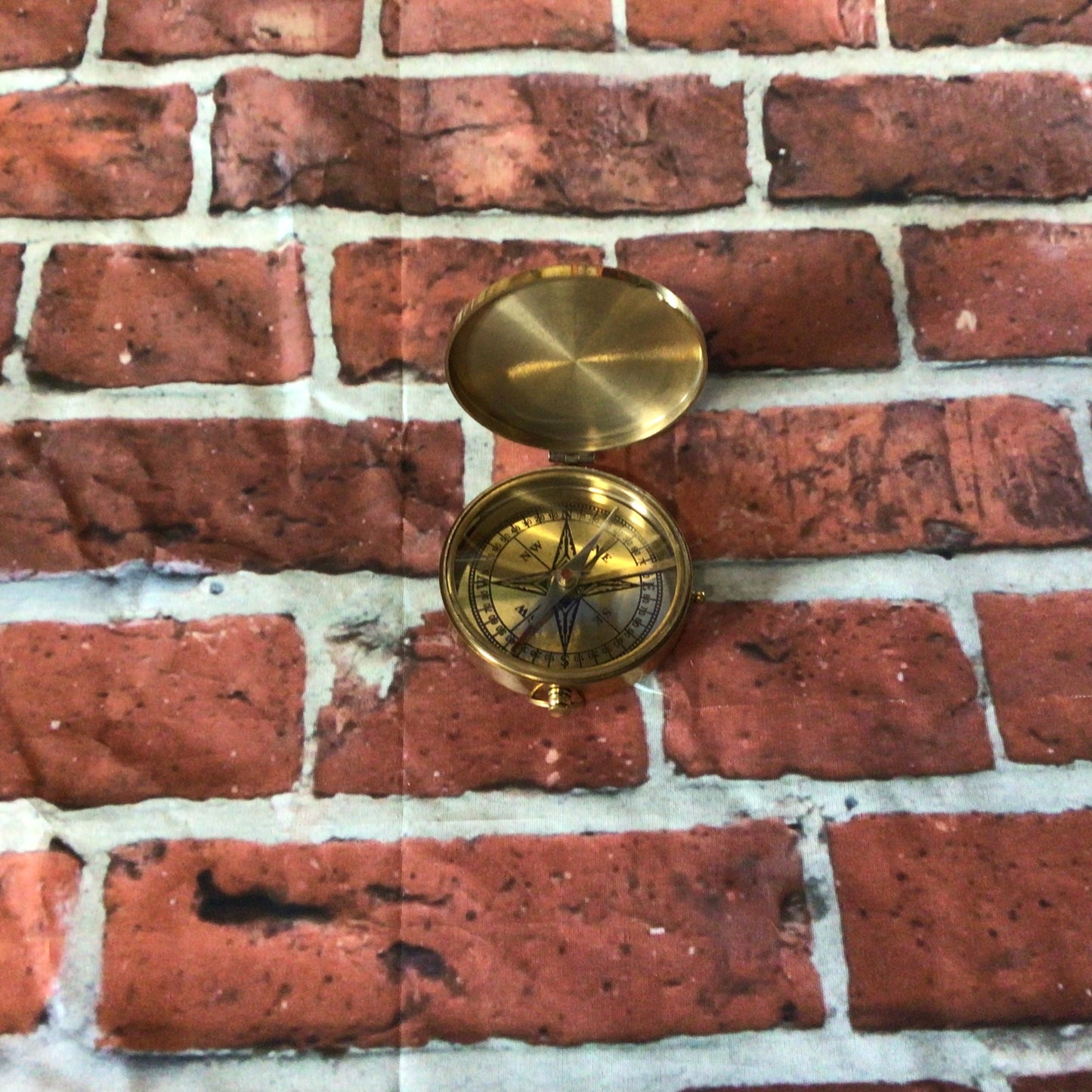 Compass with Lid